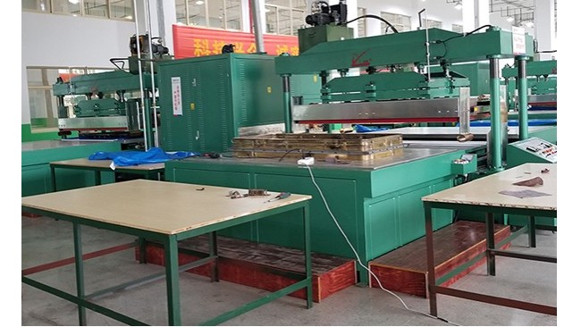 水池焊接機(jī)